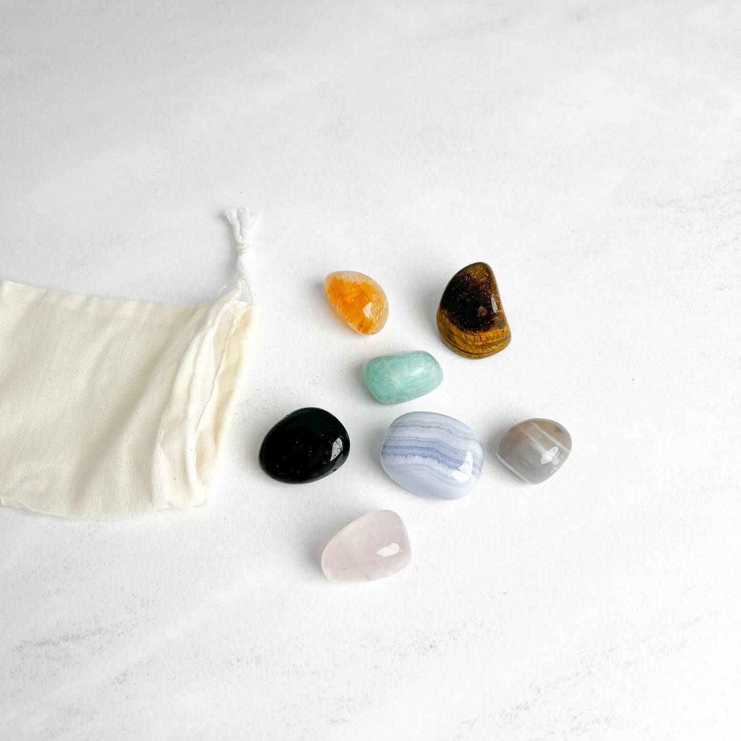 Trommelsteine Schulbegleiter Set für Kinder – 7 Edelsteine für Fokus, Selbstvertrauen, Schutz und Freude im Schulalltag – Moonlight