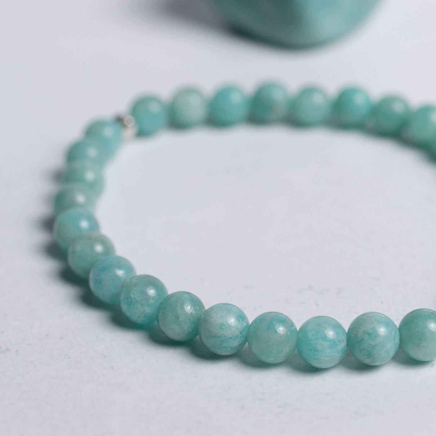 Handgefertigtes Armband mit 6mm Edelstein-Perlen – Steinsorte frei wählbar – individueller Schmuck von Moonlight Edelsteine