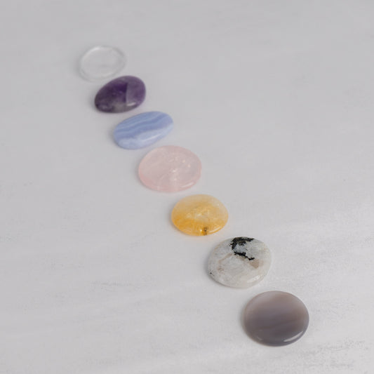 Flachstein-Set Chakra – 7 Edelsteine für Balance & energetische Harmonie.