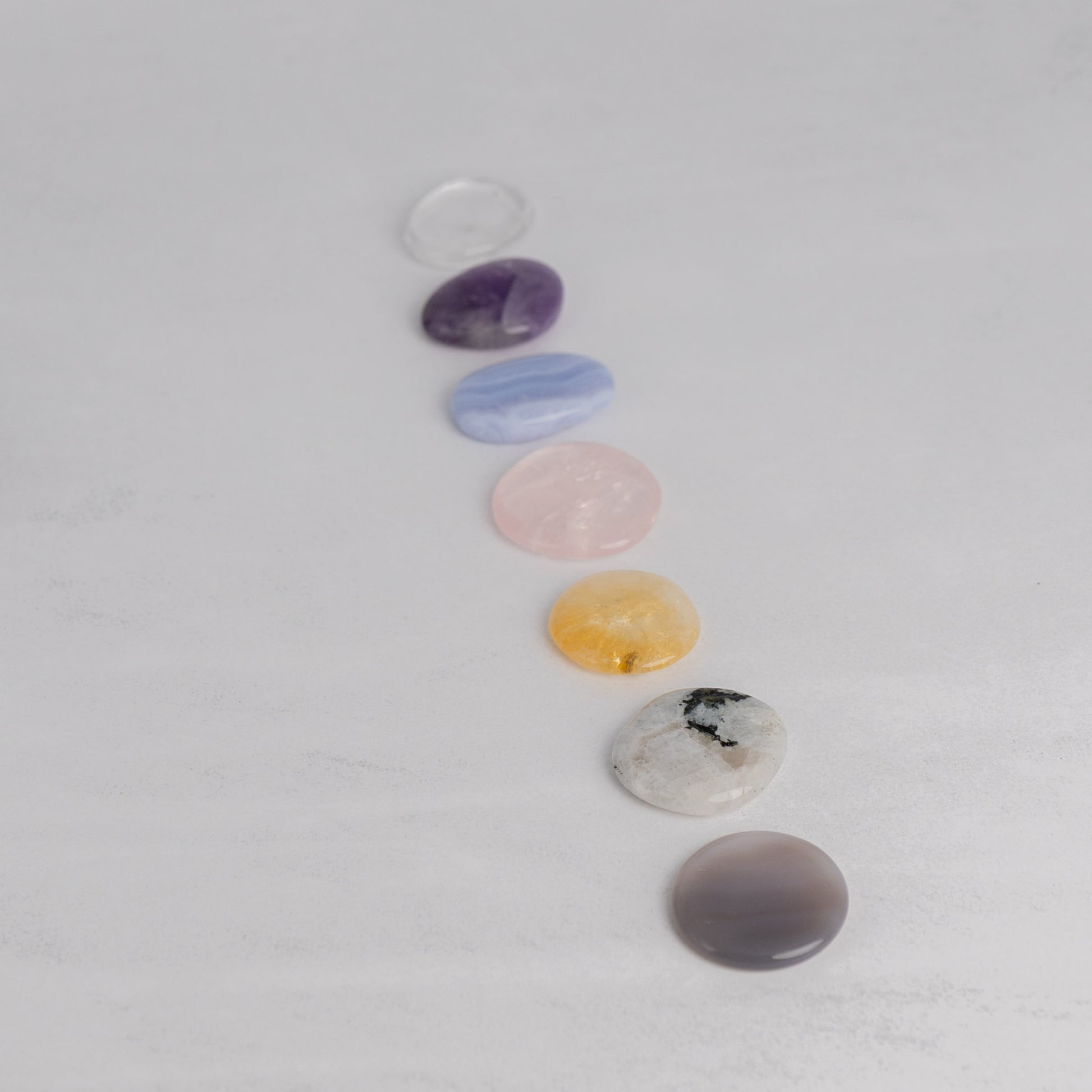 Flachstein-Set Chakra – 7 Edelsteine für Balance & energetische Harmonie