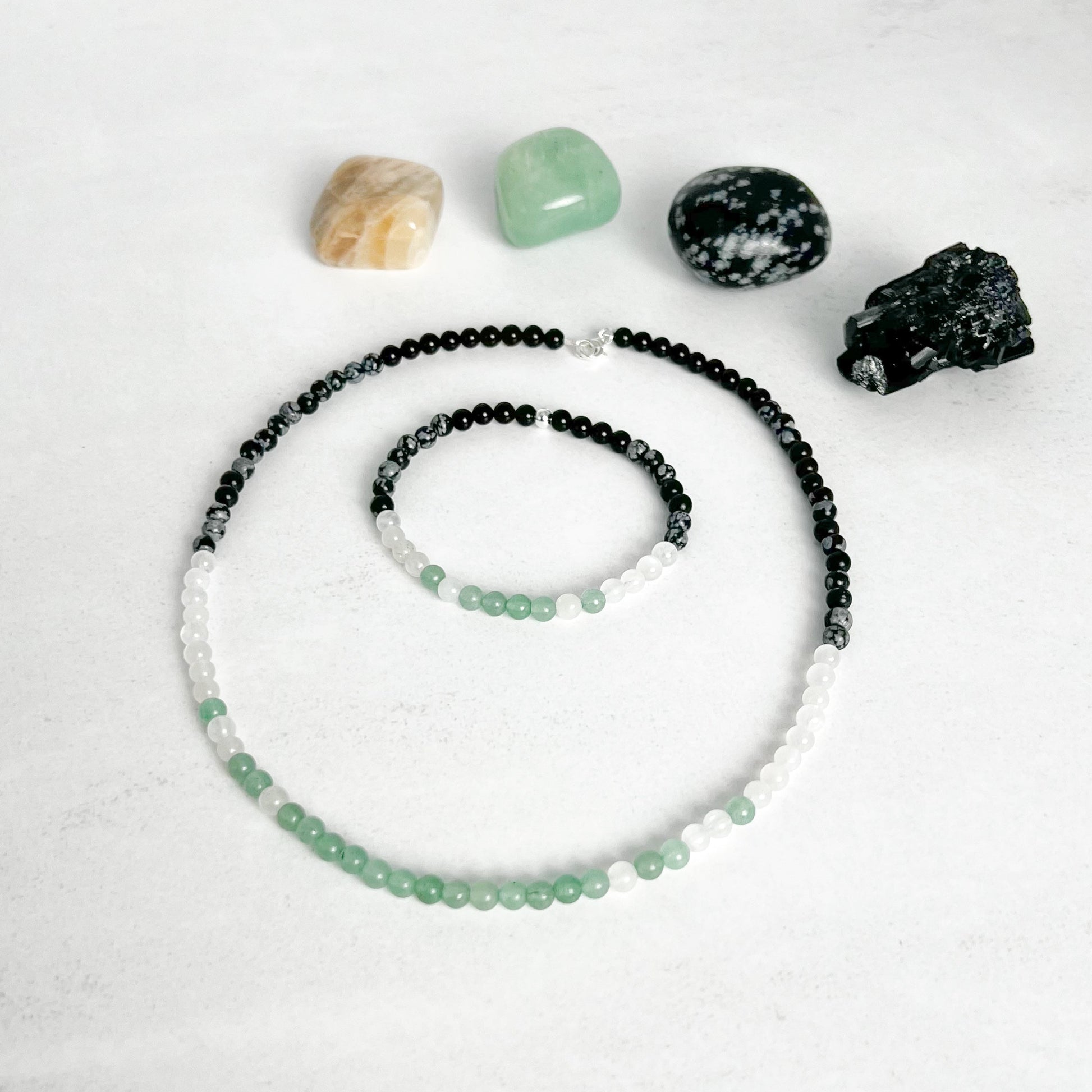 Individuelle Kette aus Edelsteinen – handgefertigt, personalisiert und energetisch abgestimmt. Ein einzigartiges Schmuckstück von Moonlight Edelsteine