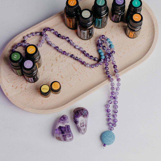 Mala Diffusor Schmuck mit Lavaperlen – kombinierbar mit ätherischen Ölen. Handgefertigt von Moonlight Edelsteine, dein Begleiter für Ruhe und Energie.