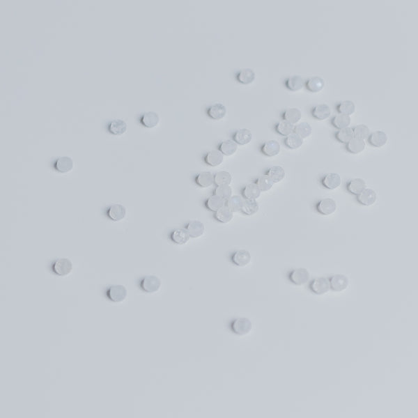 Mondstein weiß - 4mm - facettet