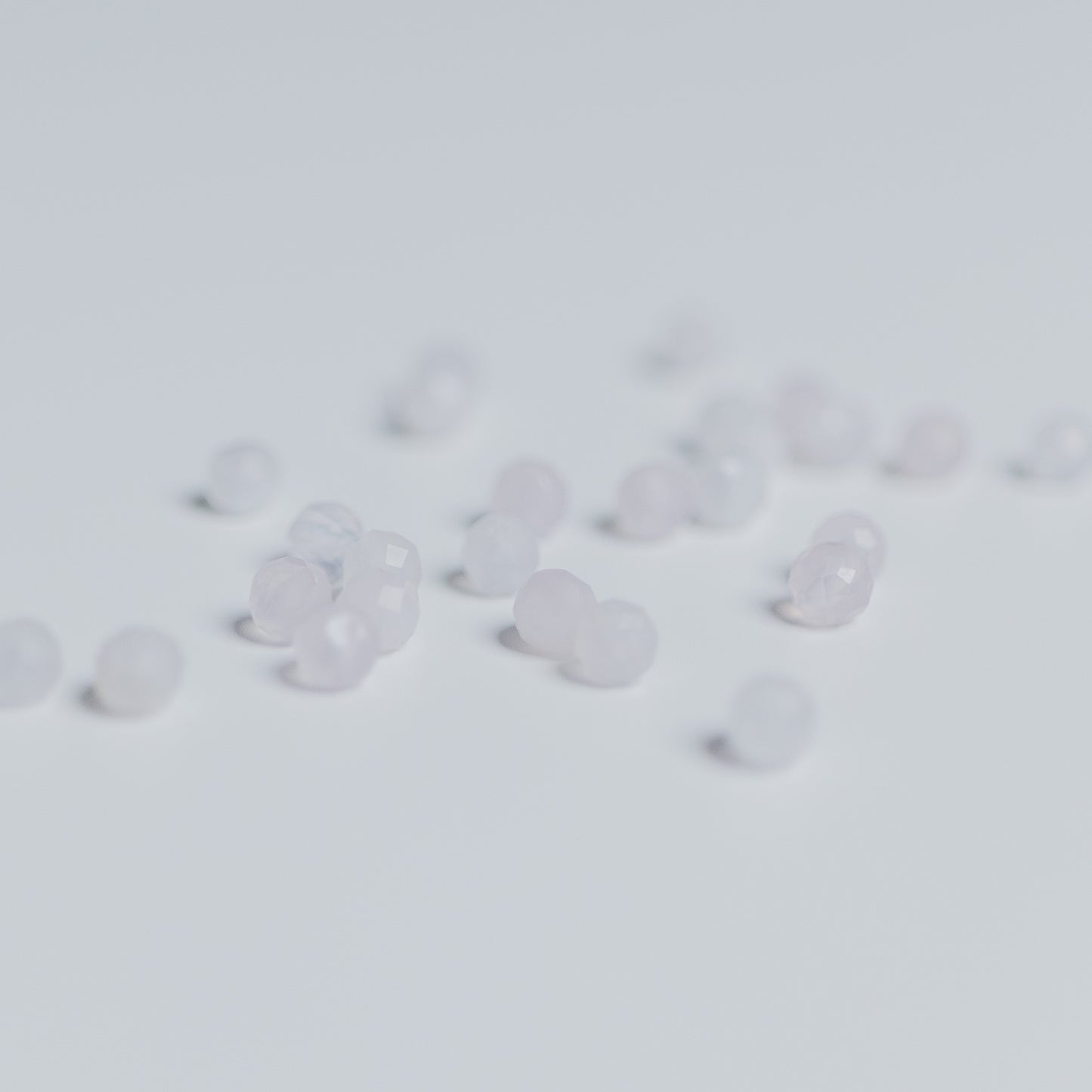 Rosenquarz - Perle - 4mm - facettet