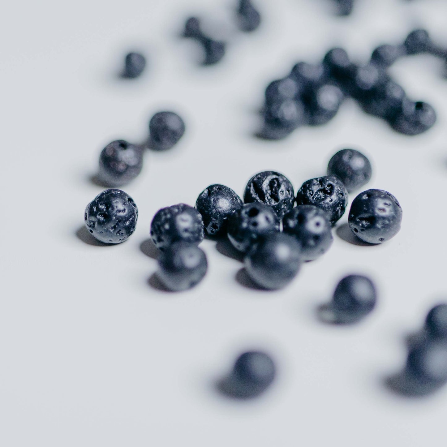 Lava schwarz - Perle - 4mm - rund