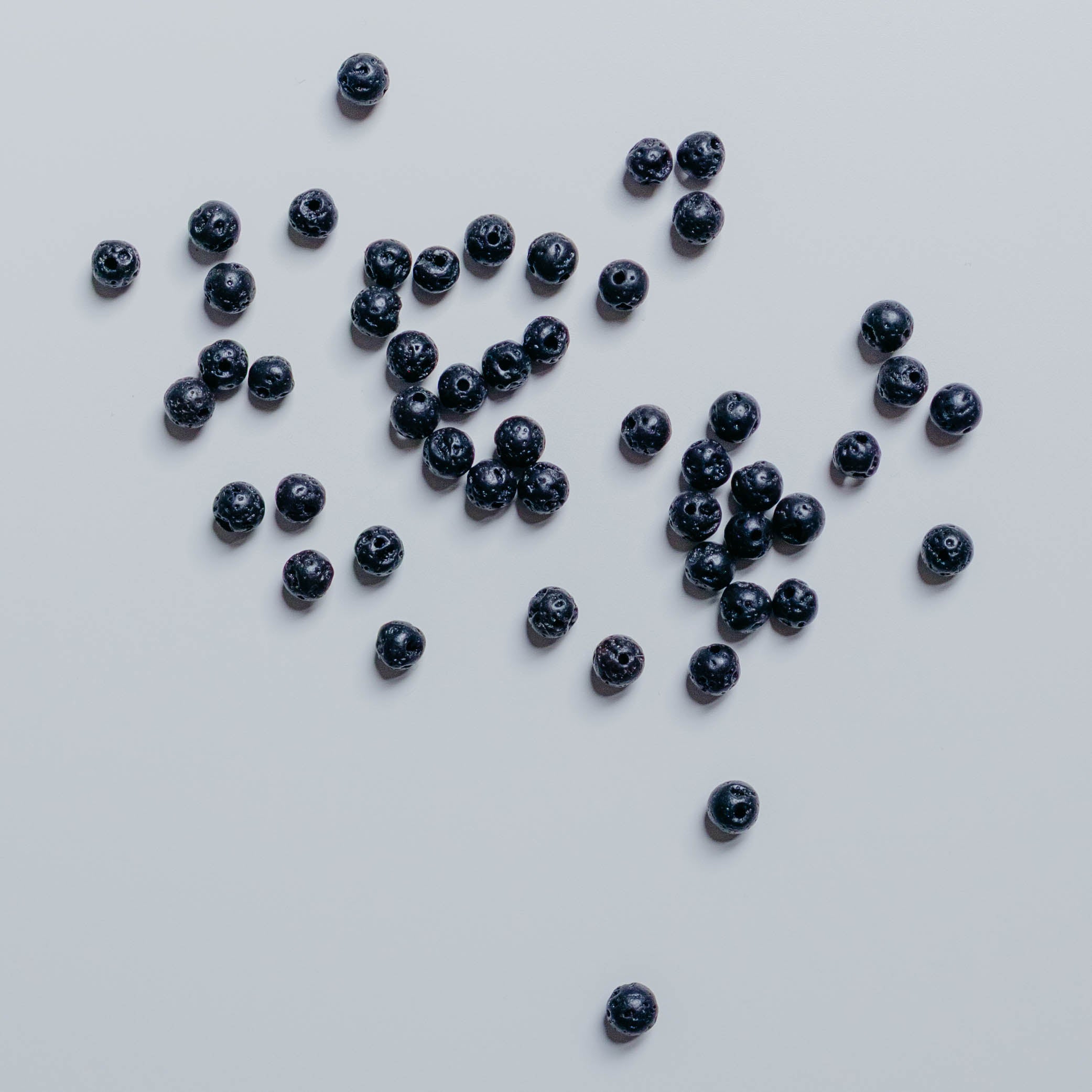 Lava schwarz - Perle - 4mm - rund