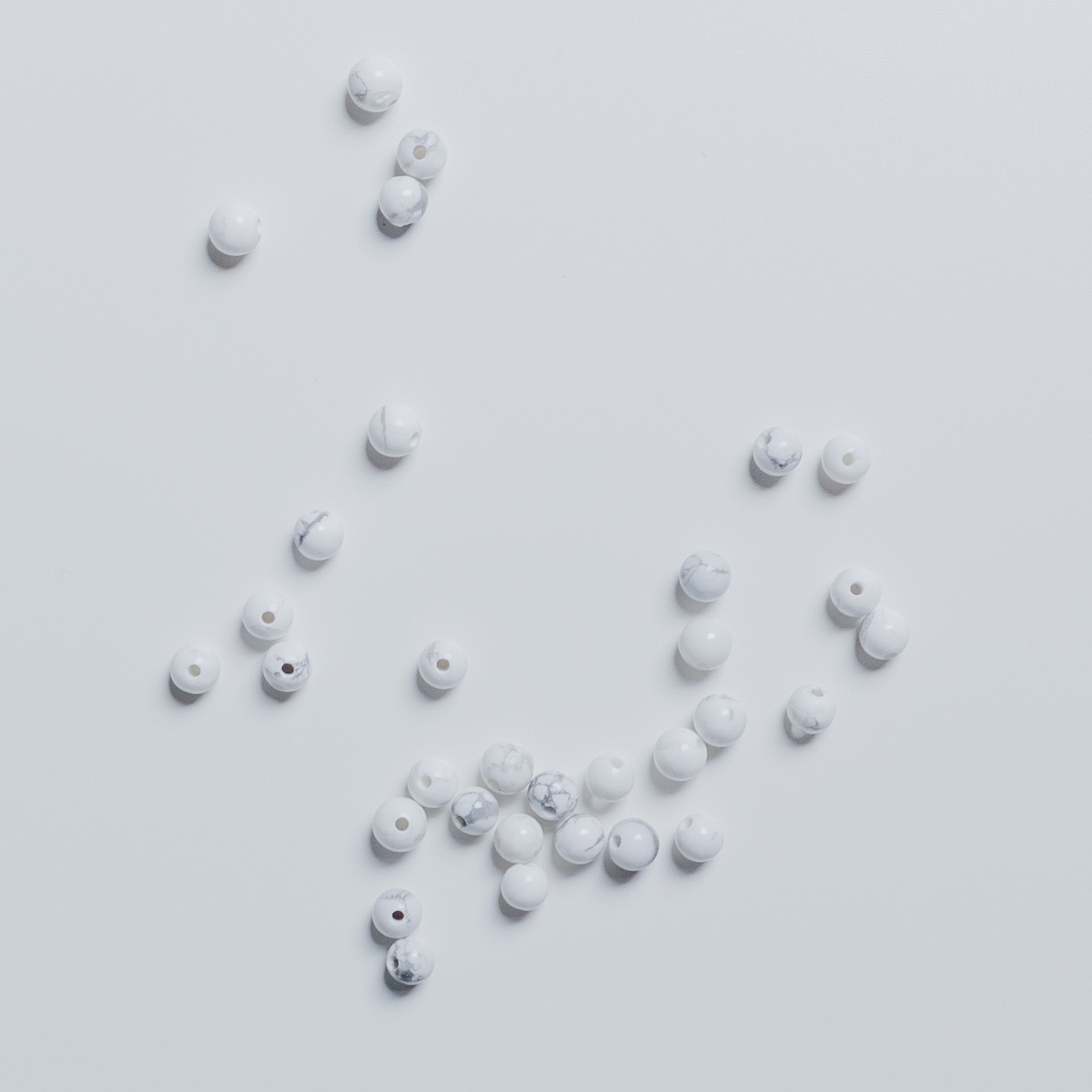 Magnesit - Perle - 4mm - rund