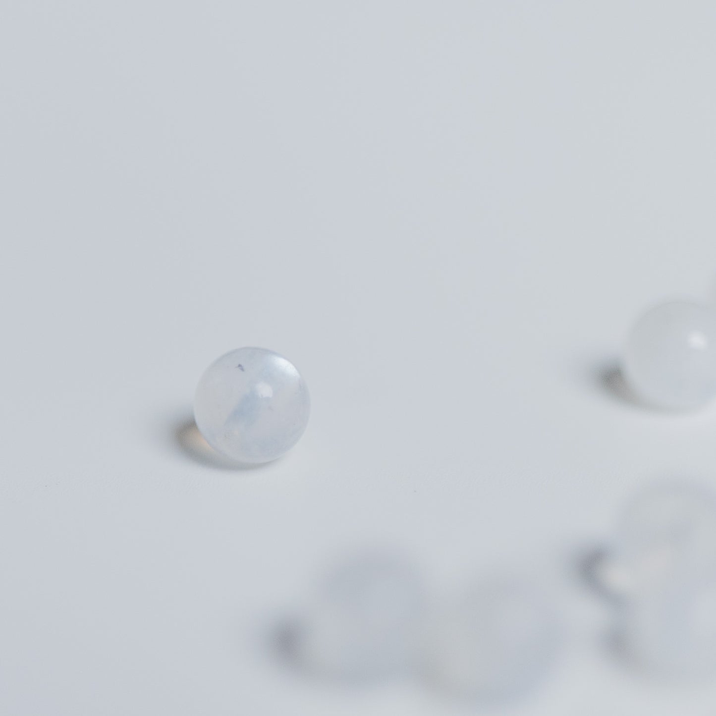 Mondstein weiß - Perle - 4mm - rund