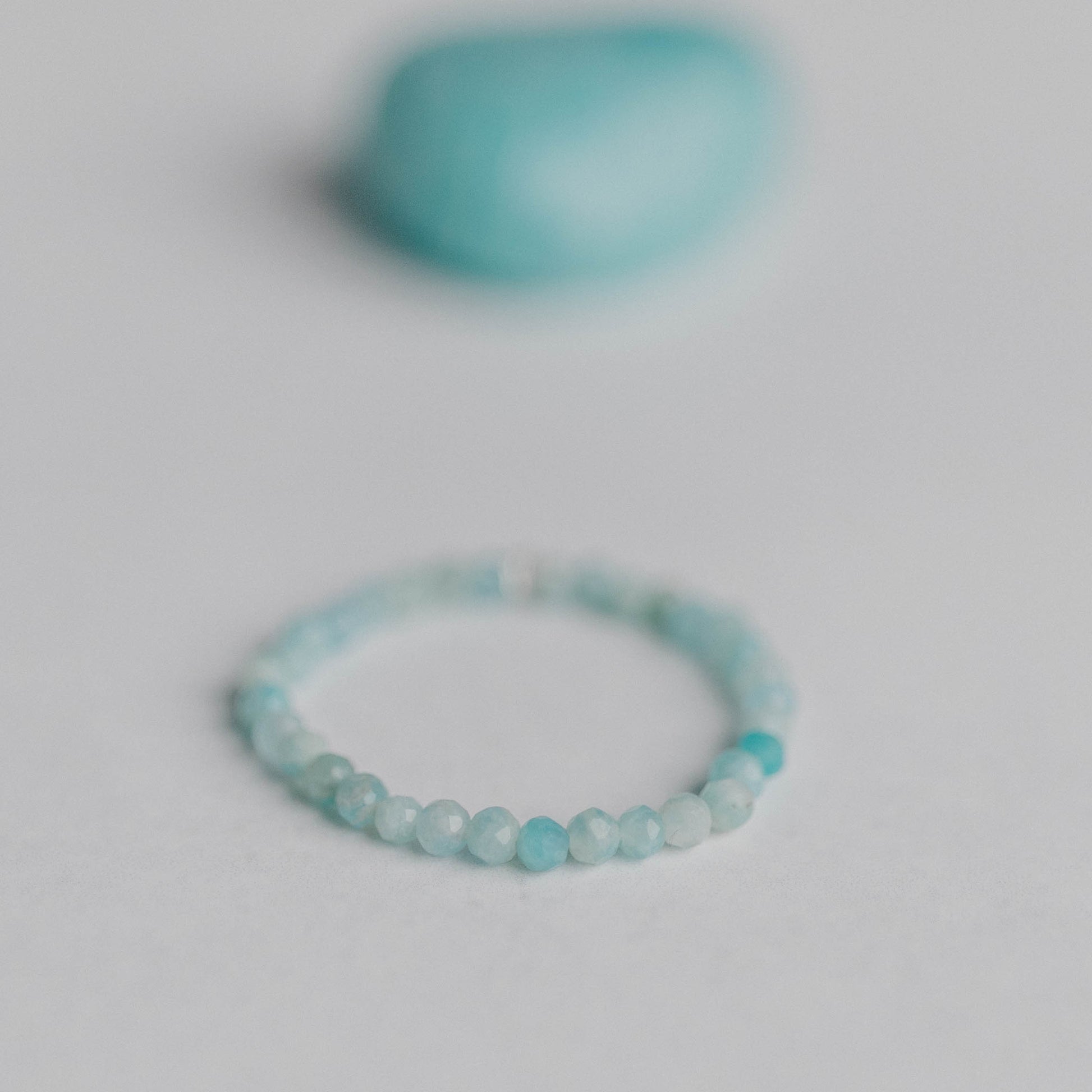 Handgemachter Ring mit Edelstein – zeitloses Design, einzigartig gefertigt von Moonlight Edelsteine.