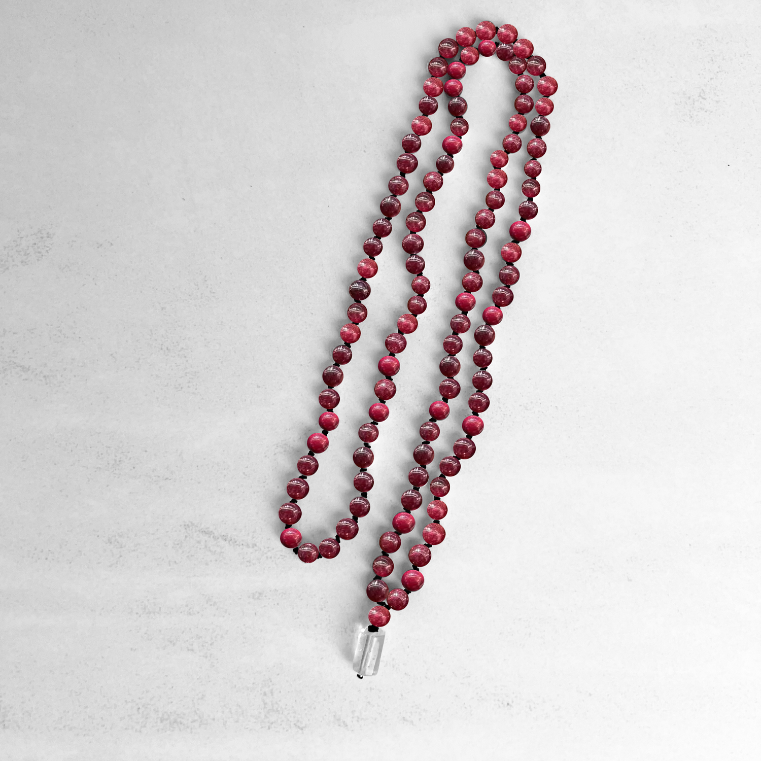 Royal Edition Rubin Mala – liebevoll handgefertigter Edelstein-Schmuck für Leidenschaft, Energie und innere Stärke.
