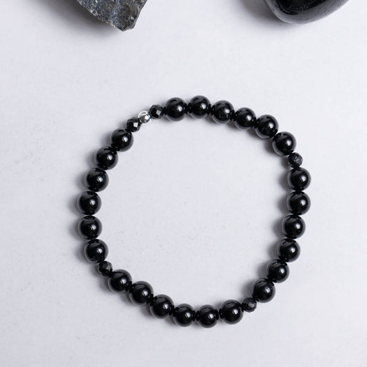 Schutz Armband mit 6mm schwarzen Turmalin Perlen – handgefertigt von Moonlight Edelsteine