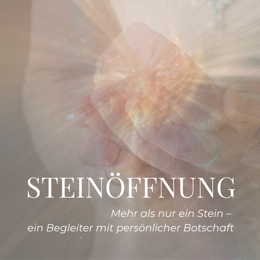 Steinöffnung – individuelle Aktivierung von Edelsteinen bei Moonlight.  Edelsteine erhalten eine zusätzliche energetische Intention und werden zu deinem persönlichen Begleiter.