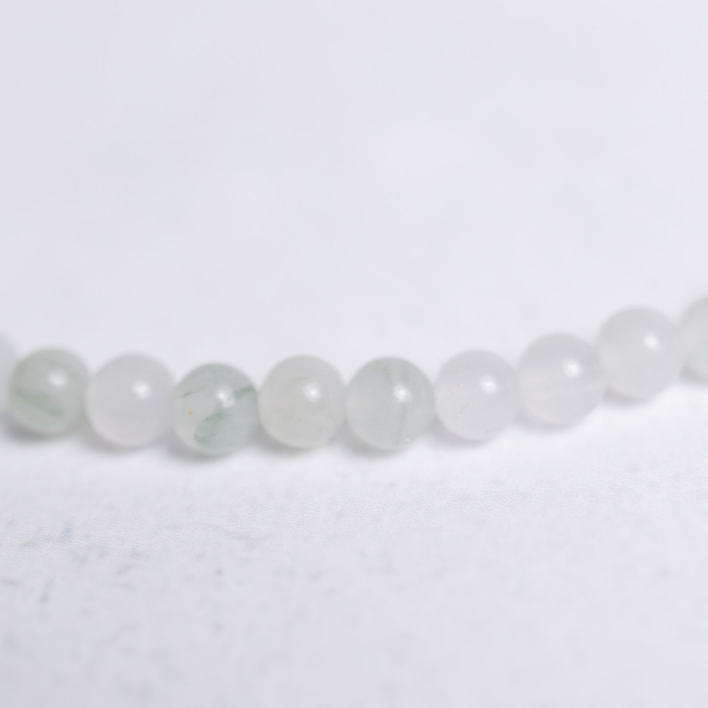 Surf die Welle Kette mit 4mm Perlen aus Achat, Jade und Citrin – feiner Edelsteinschmuck für Balance, Vertrauen und Lebensfreude