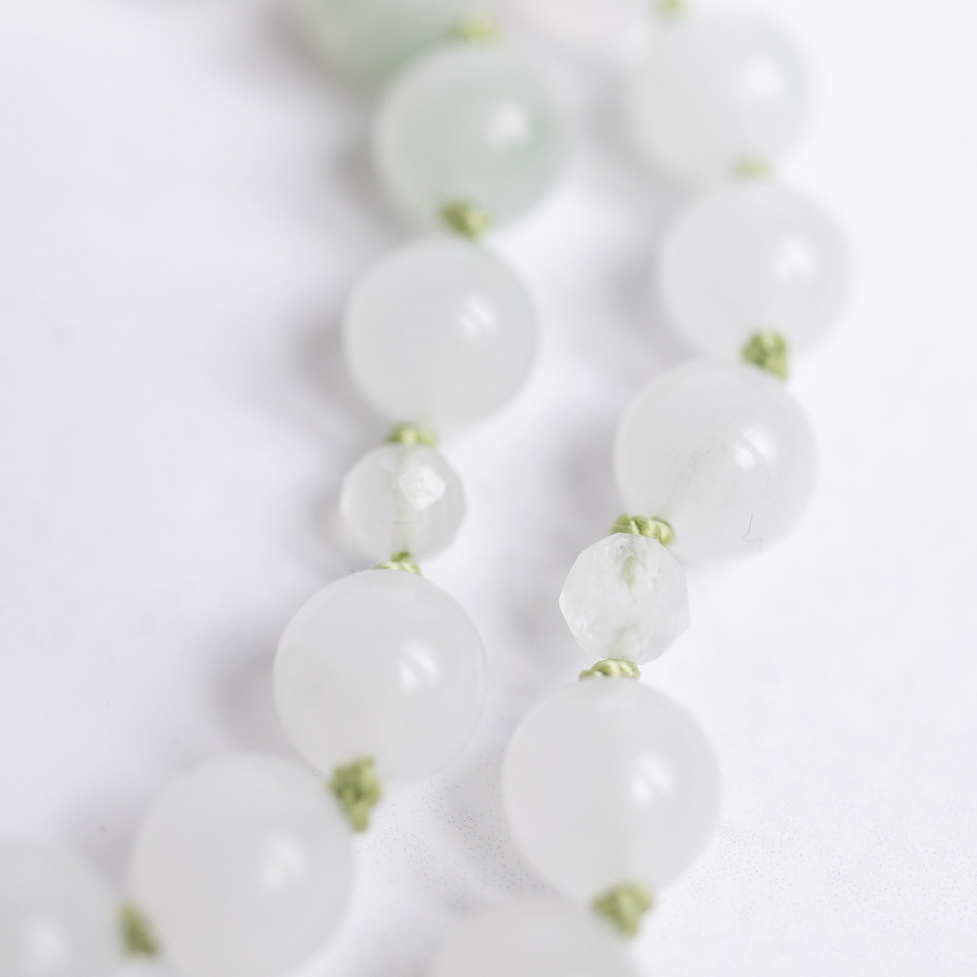 Surf die Welle Mala aus Achat, Jade und Citrin – handgefertigt für Vertrauen, Balance und sonnige Lebensenergie