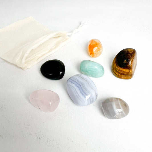 Trommelsteine Schulbegleiter Set für Kinder – 7 Edelsteine für Fokus, Selbstvertrauen, Schutz und Freude im Schulalltag – Moonlight